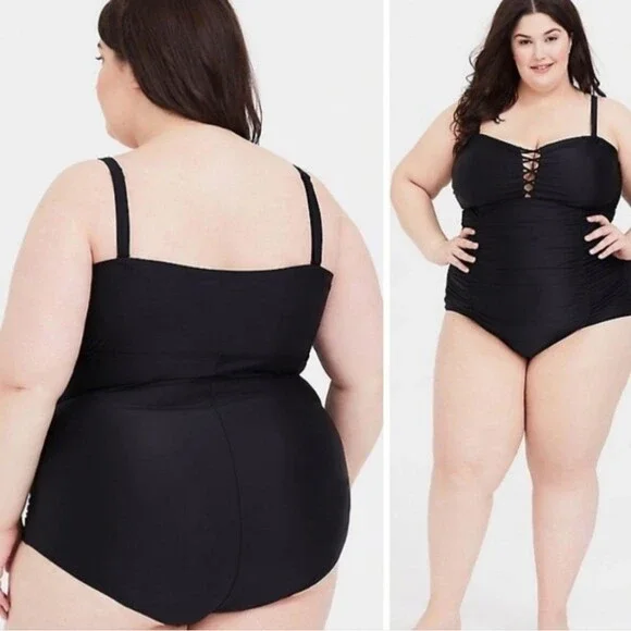 TORRID black lattice front one piece swimsuit Ruched Front Plus Size 4x